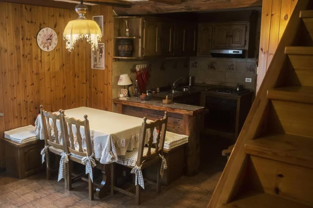 Chalet Indipendente In Centro A Valtournenche Bagian luar foto