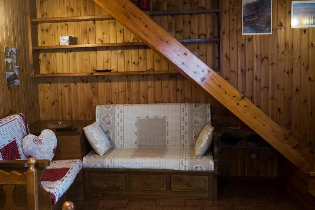 Chalet Indipendente In Centro A Valtournenche Bagian luar foto