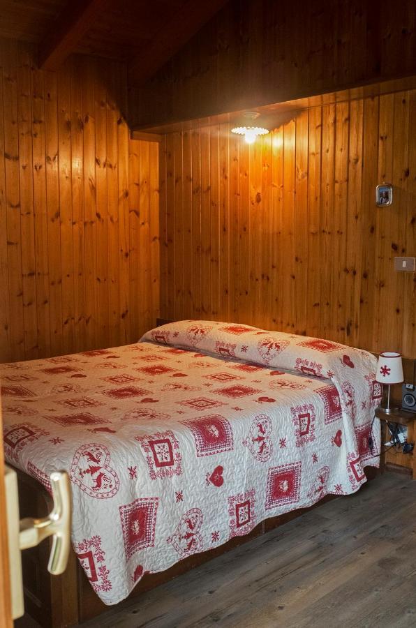 Chalet Indipendente In Centro A Valtournenche Bagian luar foto